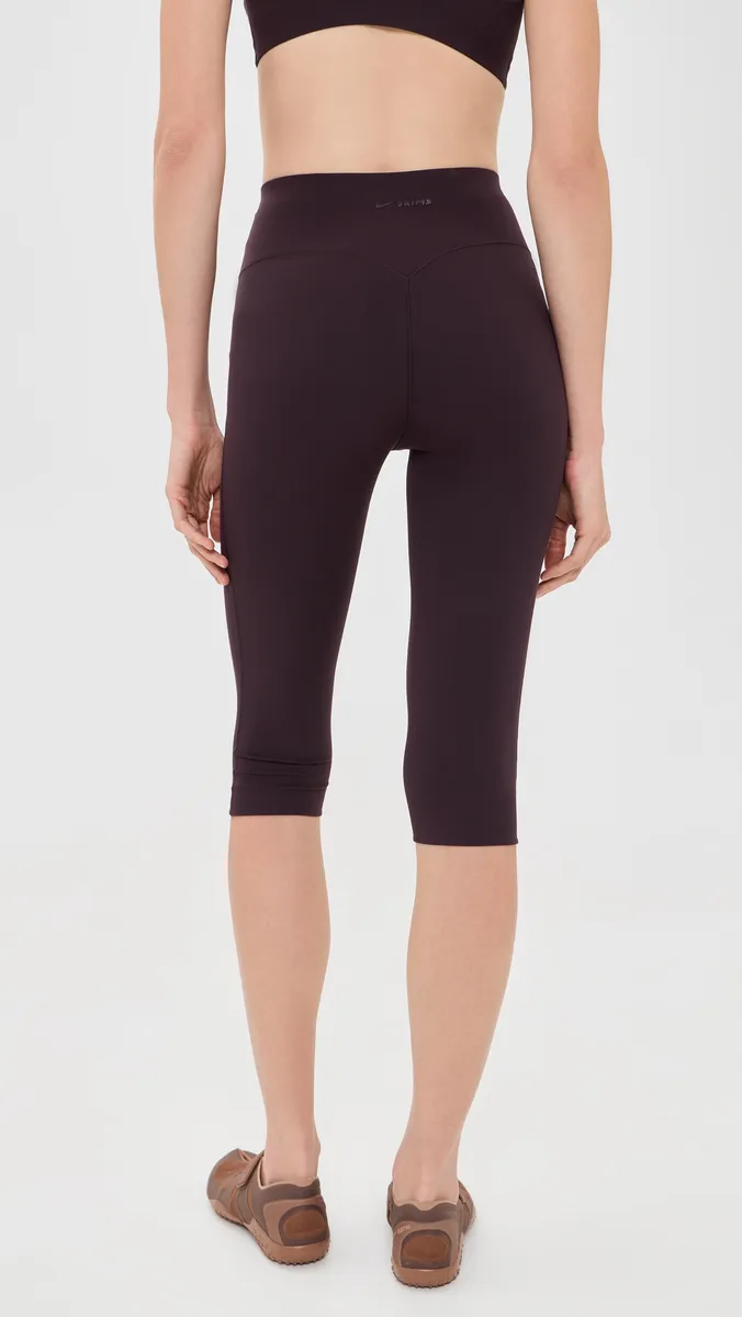 NikeSKIMS Studio Stretch Capri Leggings 17 | Thumbnail 3 NikeSKIMS Studio Stretch Capri Leggings 17 | Thumbnail 3