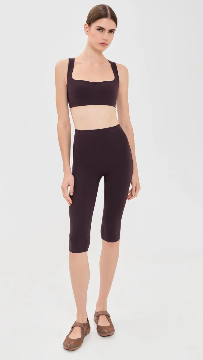 NikeSKIMS Studio Stretch Capri Leggings 17 | Thumbnail 5 NikeSKIMS Studio Stretch Capri Leggings 17 | Thumbnail 5