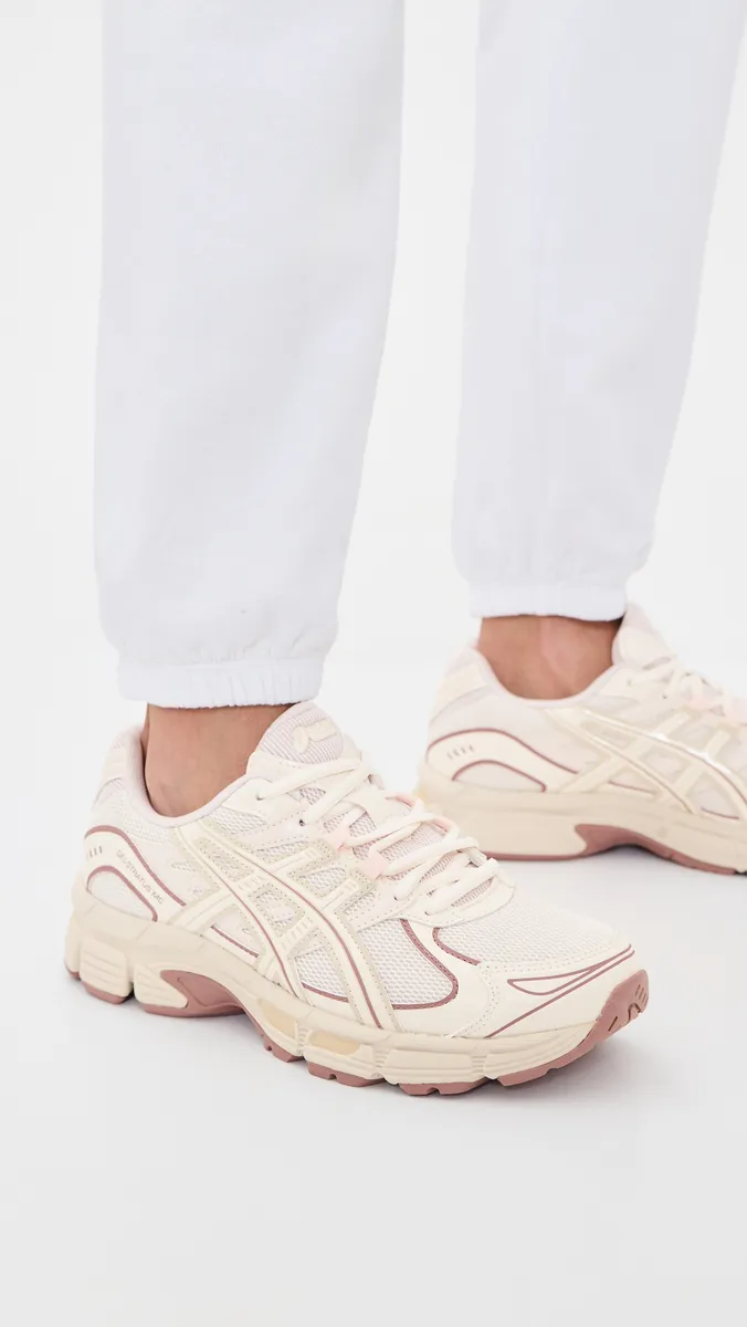 Asics Gel-Stratus MC Sneakers | Thumbnail 3 Asics Gel-Stratus MC Sneakers | Thumbnail 3