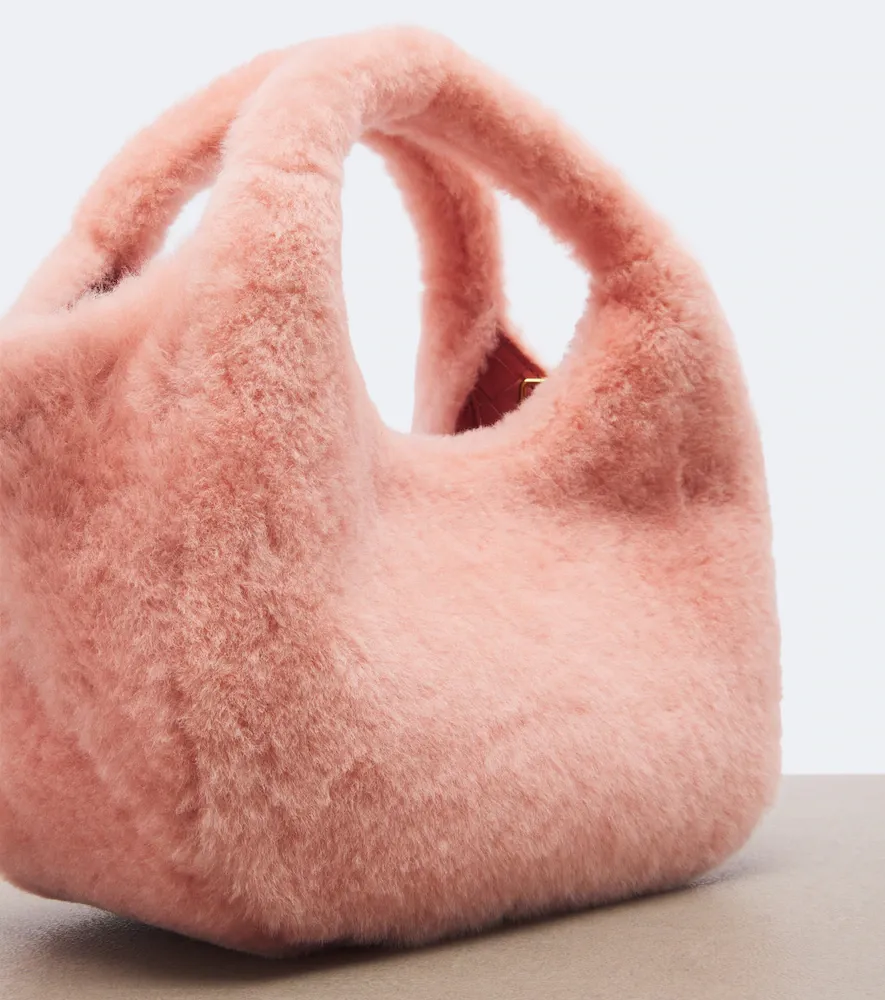 Bottega Veneta Campana Intrecciato shearling top-handle bag | Thumbnail 4 Bottega Veneta Campana Intrecciato shearling top-handle bag | Thumbnail 4