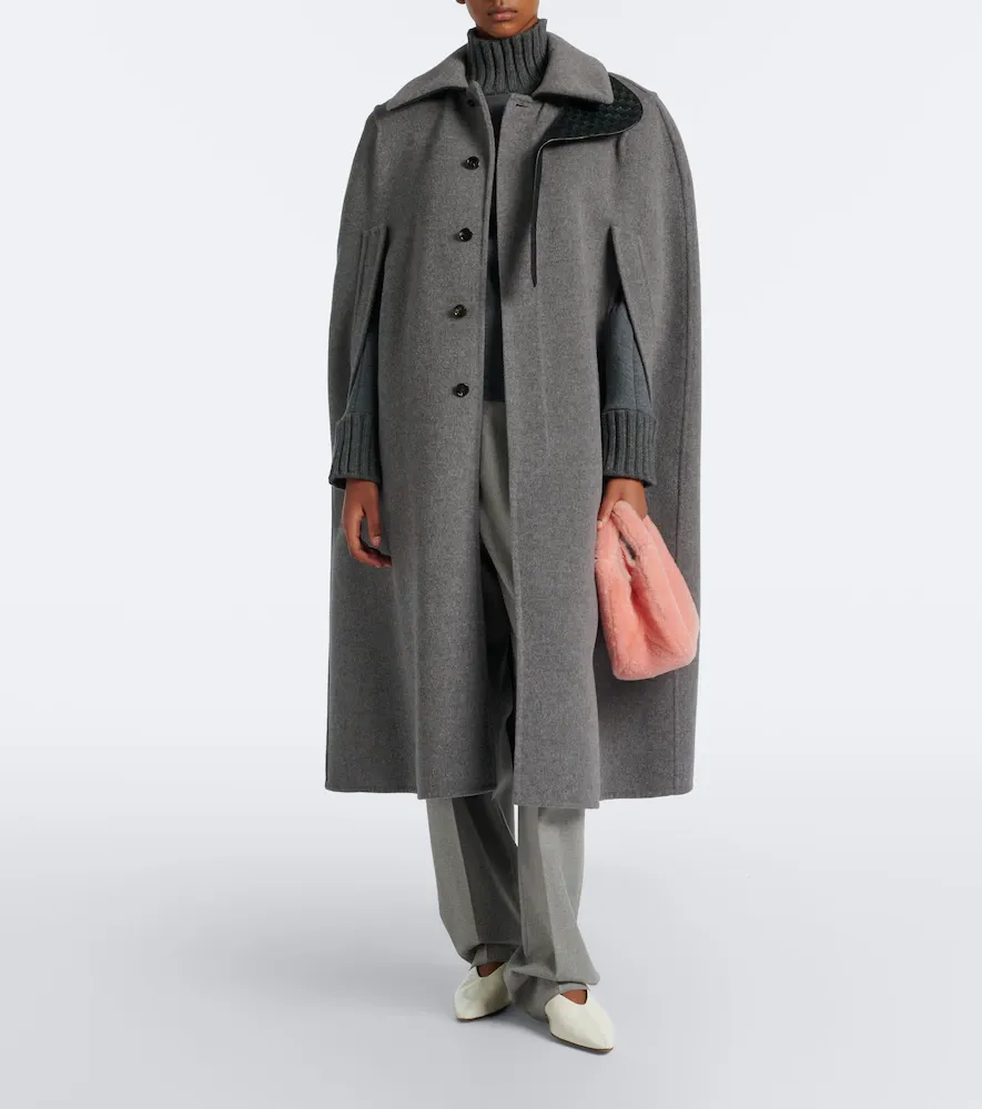 Bottega Veneta Campana Intrecciato shearling top-handle bag | Thumbnail 7 Bottega Veneta Campana Intrecciato shearling top-handle bag | Thumbnail 7