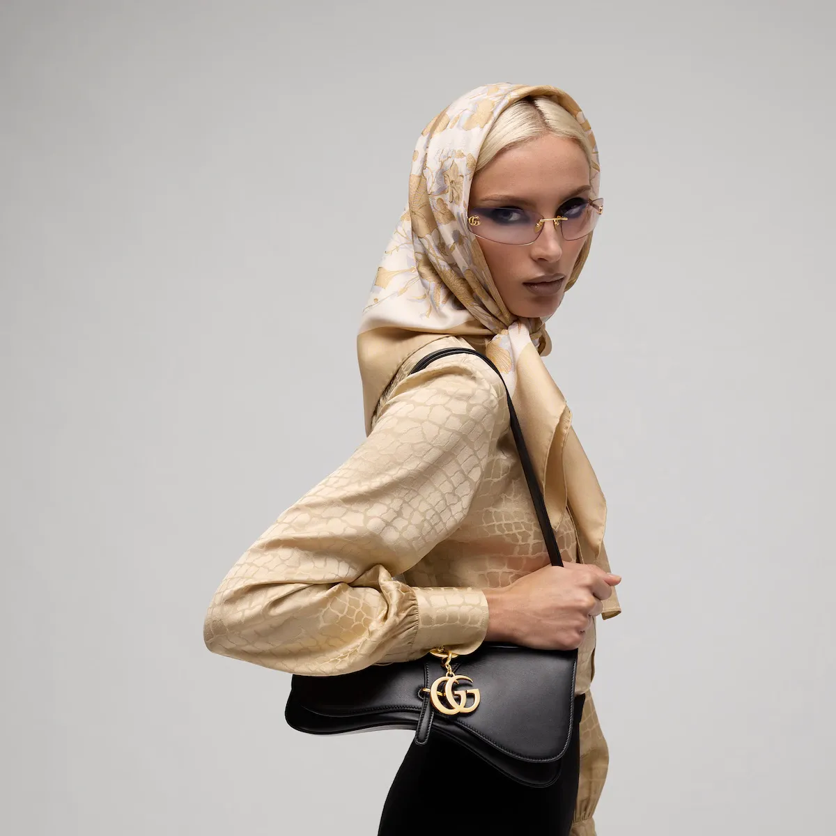 Gucci Printed Silk Twill Carré | Thumbnail 2 Gucci Printed Silk Twill Carré | Thumbnail 2