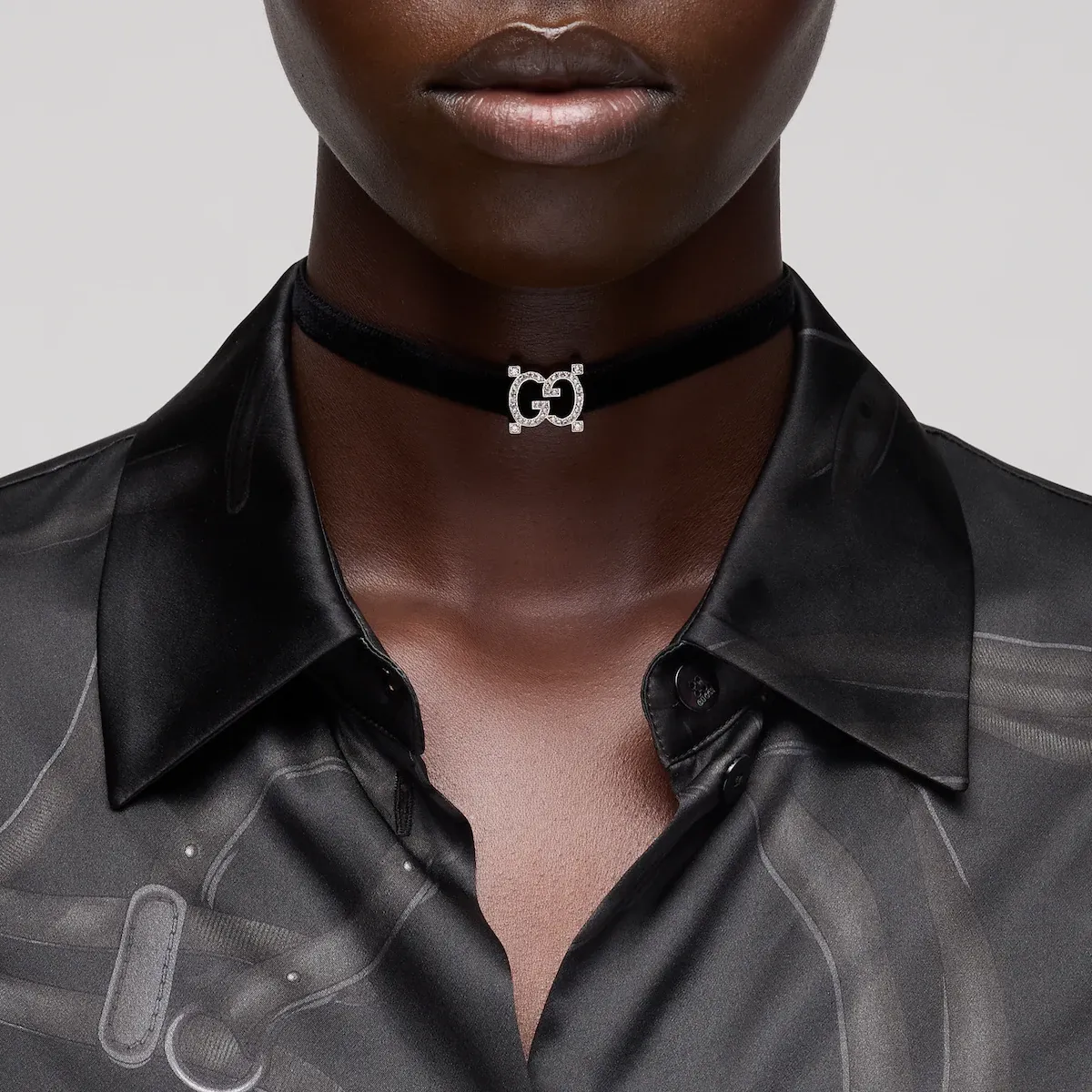 Gucci Choker Necklace With Crystal GG | Thumbnail 2