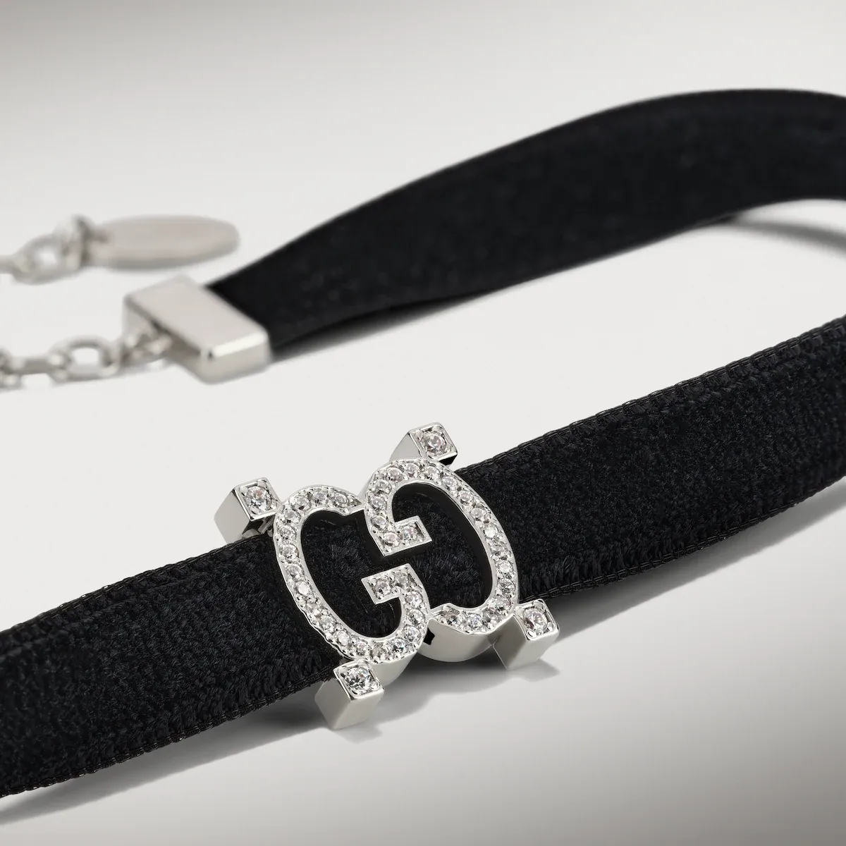 Gucci Choker Necklace With Crystal GG | Thumbnail 3