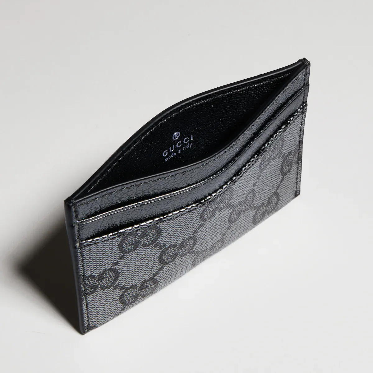 Gucci Card Case With GG | Thumbnail 2 Gucci Card Case With GG | Thumbnail 2