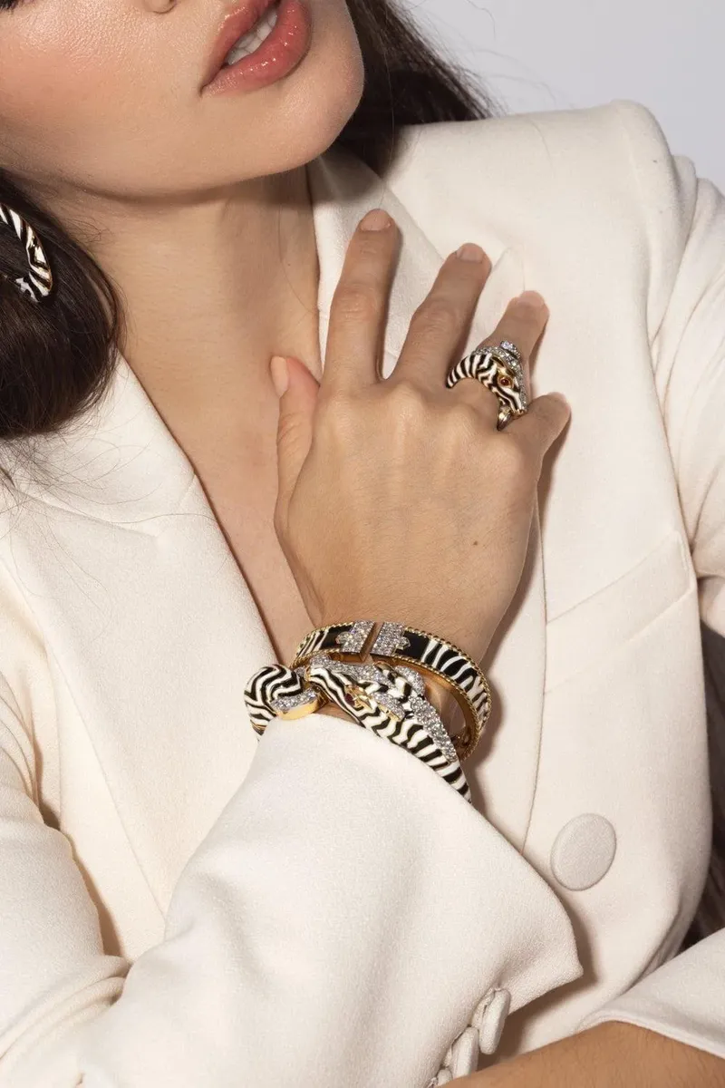 DAVID WEBB Diamond Black White Zebra Bracelet | Thumbnail 6 DAVID WEBB Diamond Black White Zebra Bracelet | Thumbnail 6