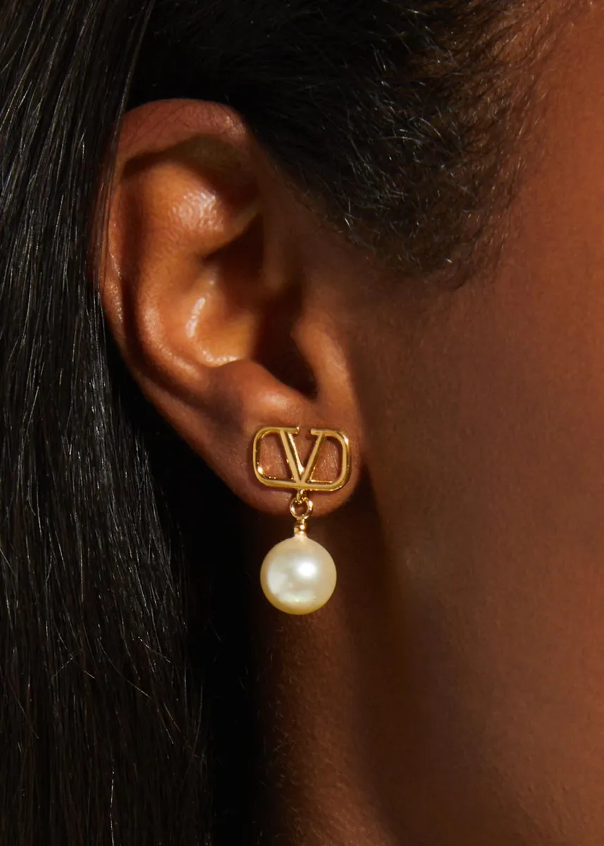 Valentino Garavani Logo Pearly-Drop Earrings | Thumbnail 2