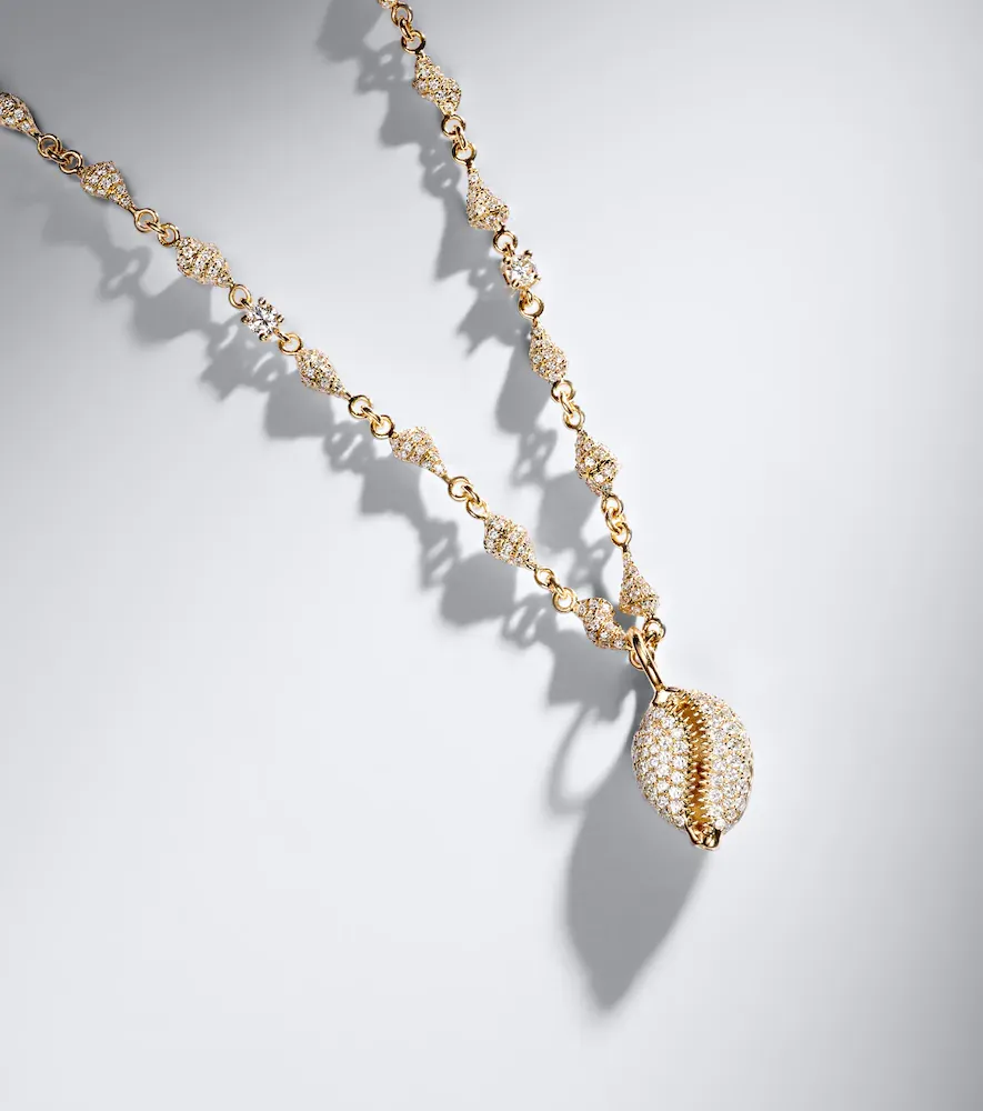 Anita Ko Shell By The Yard and Puka Shell 18kt gold pendant necklace with diamonds | Thumbnail 6 Anita Ko Shell By The Yard and Puka Shell 18kt gold pendant necklace with diamonds | Thumbnail 6