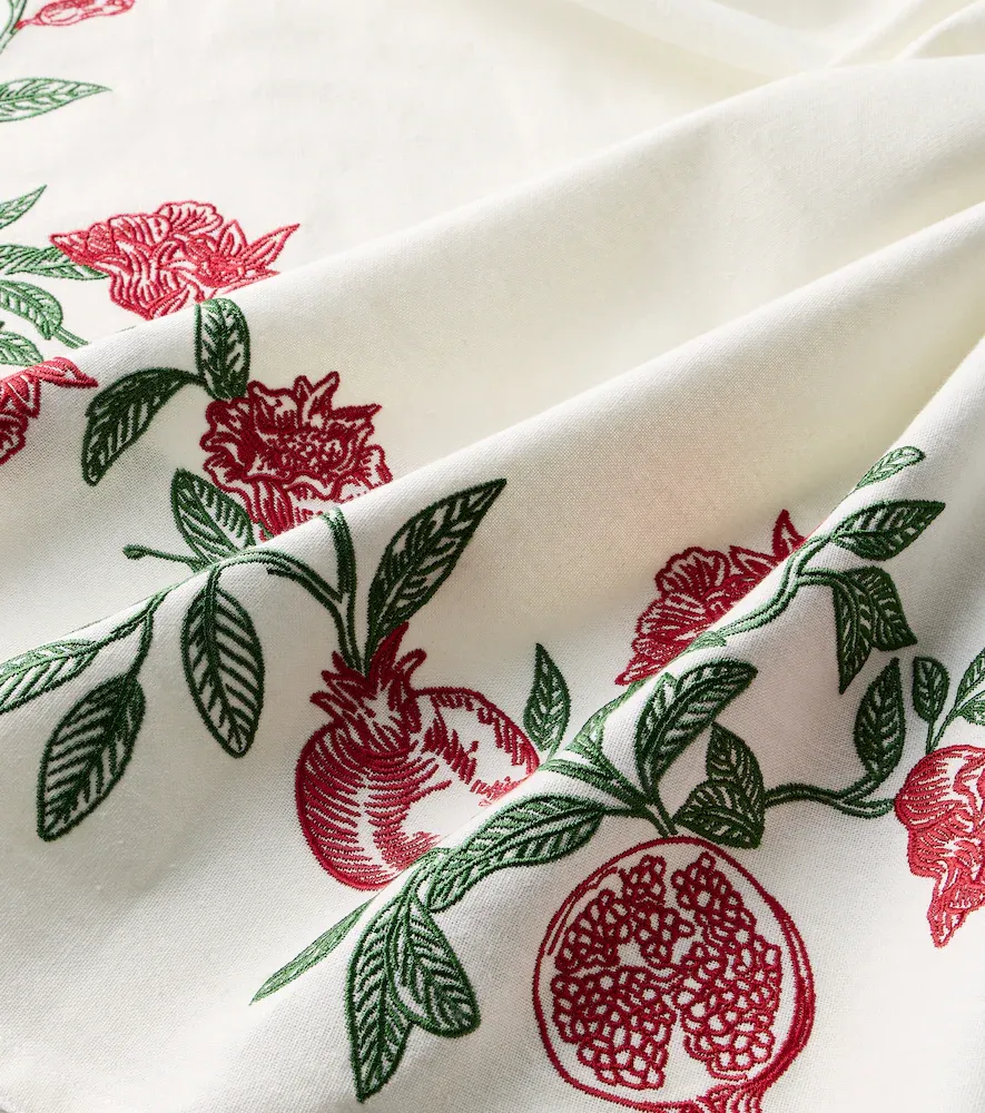 LES OTTOMANS Embroidered linen tablecloth | Thumbnail 2