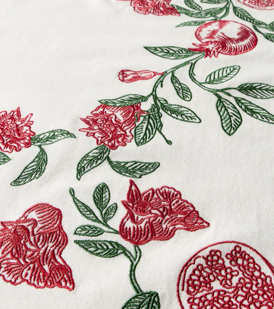 LES OTTOMANS Embroidered linen tablecloth | Thumbnail 3