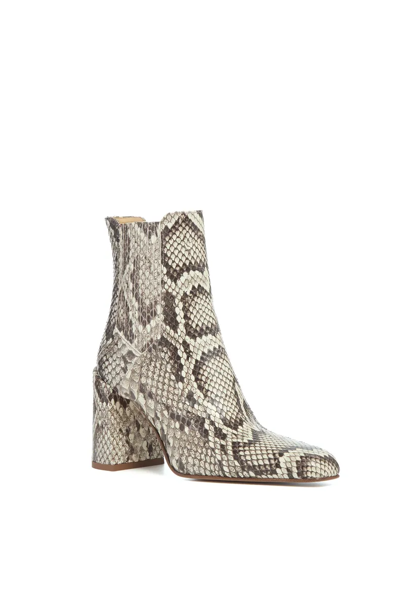 Gabriela Hearst Luke Boot in Black & White Inversa Snakeskin | Thumbnail 2 Gabriela Hearst Luke Boot in Black & White Inversa Snakeskin | Thumbnail 2