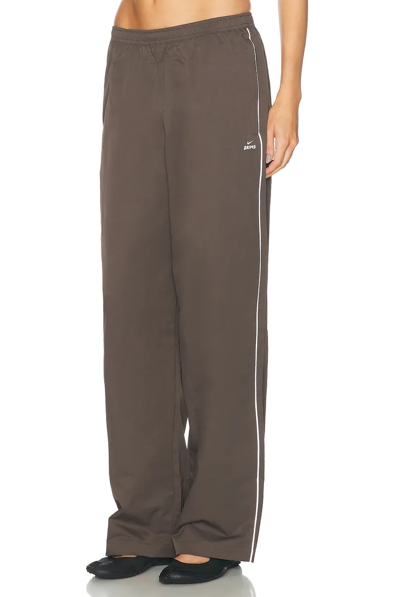 NikeSKIMS Crunchy Nylon Wide Leg Pant | Thumbnail 4 NikeSKIMS Crunchy Nylon Wide Leg Pant | Thumbnail 4
