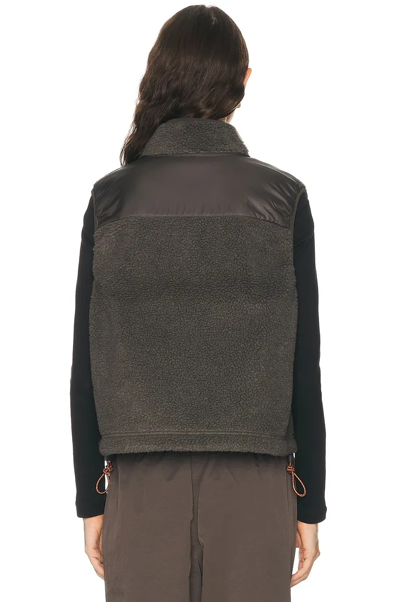 NikeSKIMS Sherpa Vest | Thumbnail 4 NikeSKIMS Sherpa Vest | Thumbnail 4