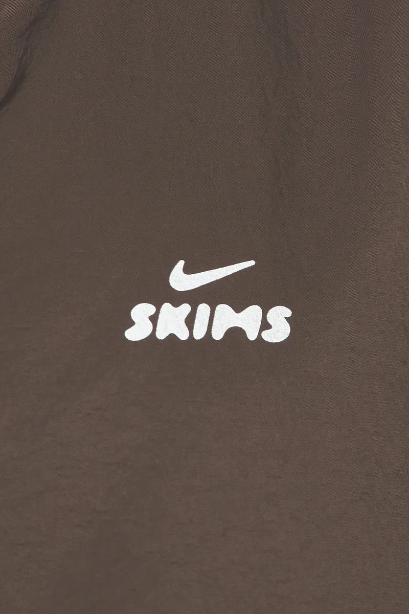 NikeSKIMS Crunchy Nylon Hooded Parka | Thumbnail 5 NikeSKIMS Crunchy Nylon Hooded Parka | Thumbnail 5