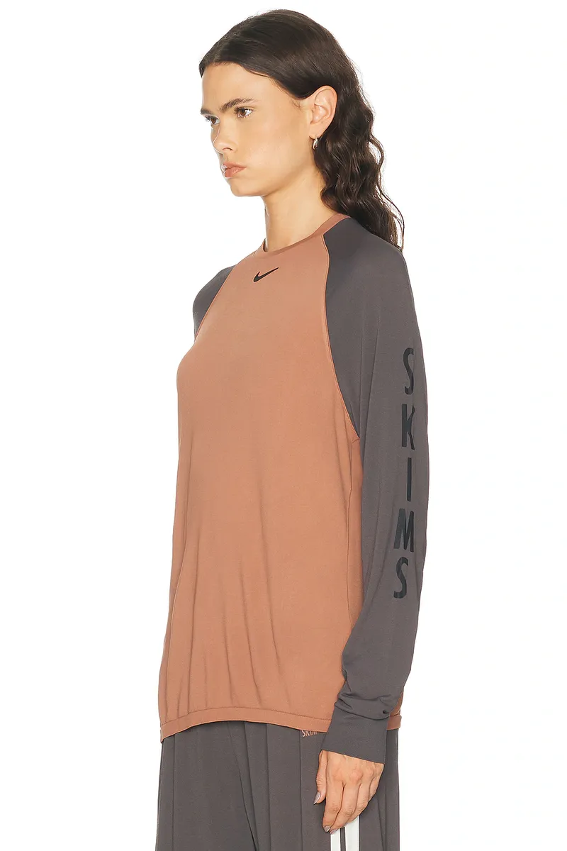 NikeSKIMS Stretch Knit Relaxed Long Sleeve Top | Thumbnail 3 NikeSKIMS Stretch Knit Relaxed Long Sleeve Top | Thumbnail 3