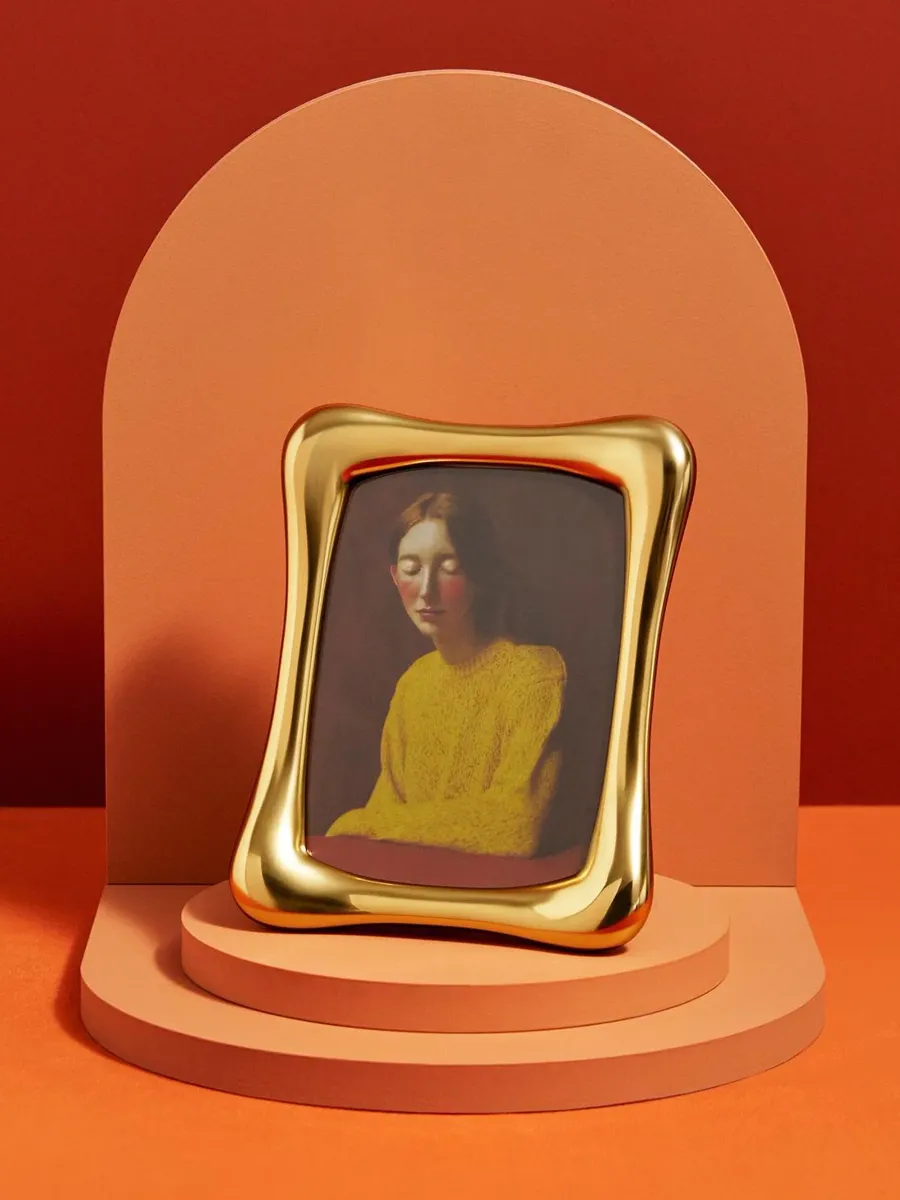 L'Objet Goldtone 5" x 7" Frame | Thumbnail 4 L'Objet Goldtone 5" x 7" Frame | Thumbnail 4