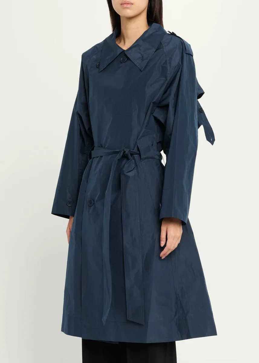 Issey Miyake Correlation Draped-Back Double-Collar Coat | Thumbnail 4